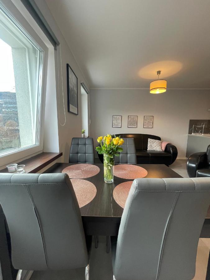 Apartamenty Ktw Silesia City Center - Park Slaski คาโตวีตเซ ภายนอก รูปภาพ