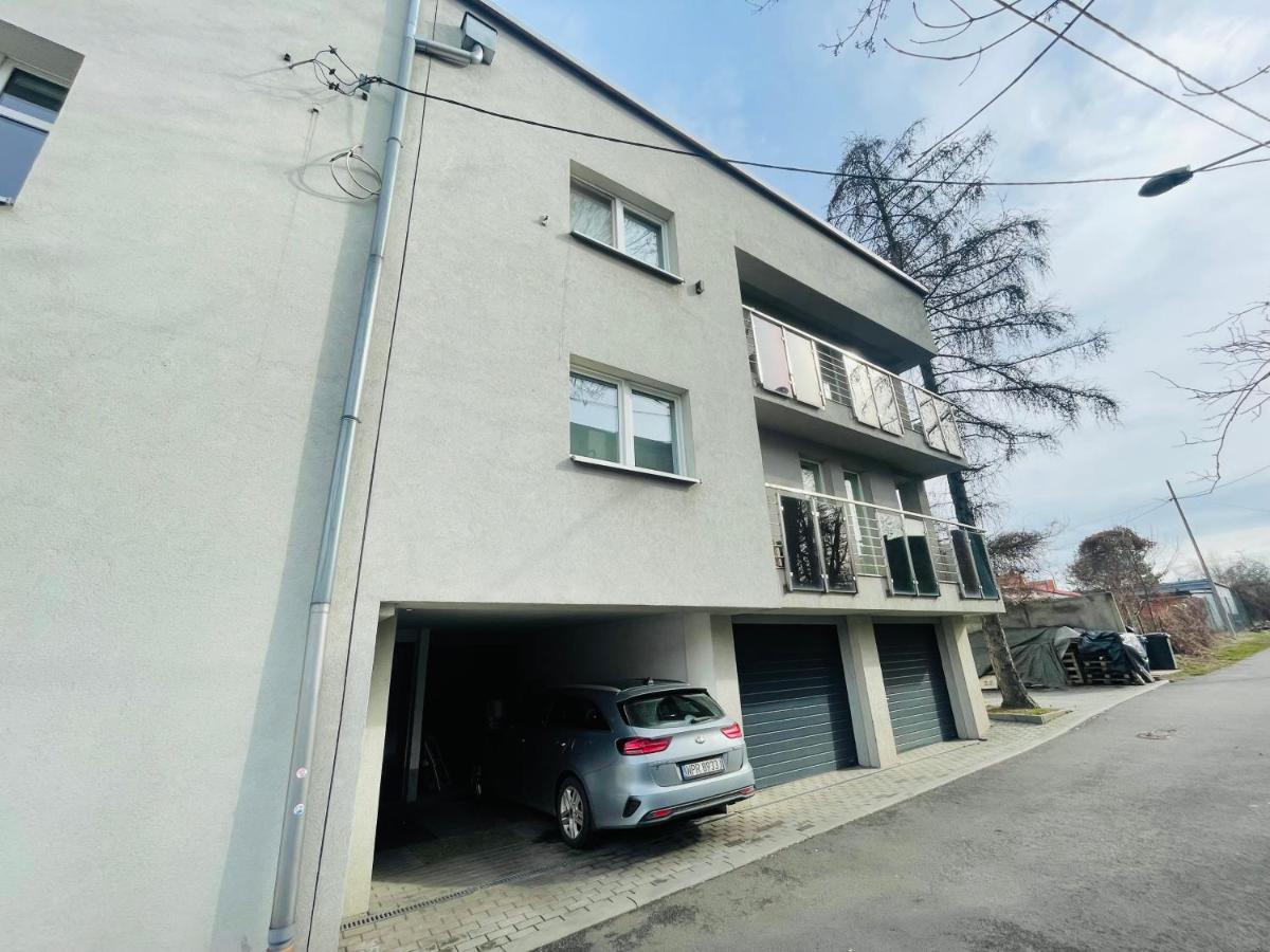 Apartamenty Ktw Silesia City Center - Park Slaski คาโตวีตเซ ภายนอก รูปภาพ